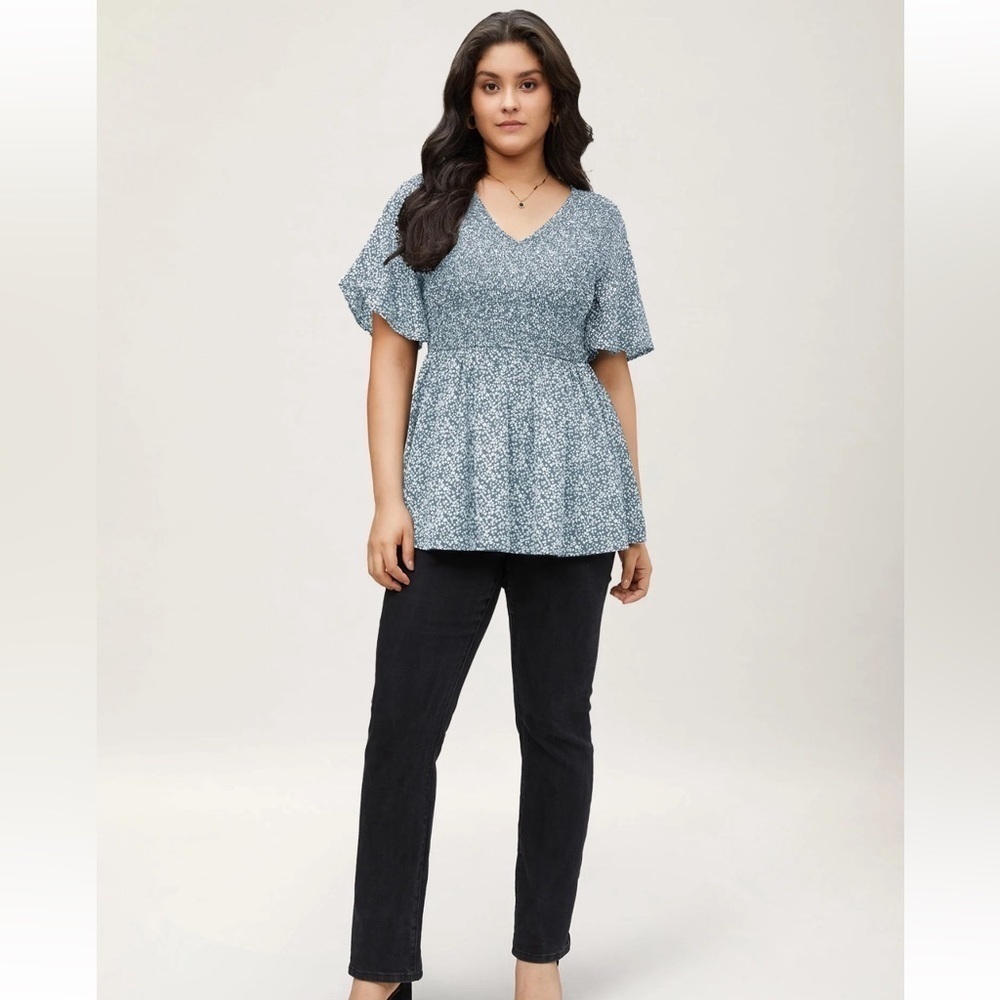 BloomChic Plus Size 2XL Ditsy Floral Shirred Ruffle Sleeve Elastic Waist Blouse - Picture 4 of 5